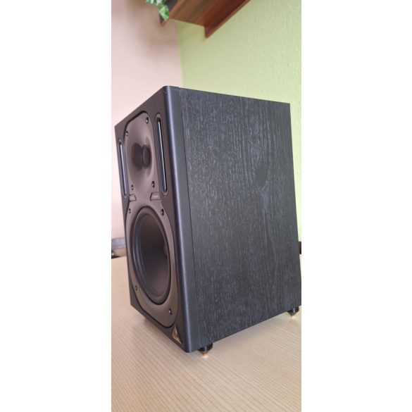 Használt Behringer B2030P TRUTH Hangfalpár