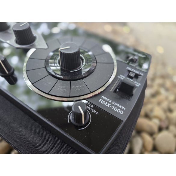 Használt Pioneer DJ RMX-1000 + UDG Hordtáska