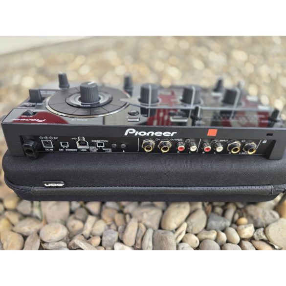 Használt Pioneer DJ RMX-1000 + UDG Hordtáska